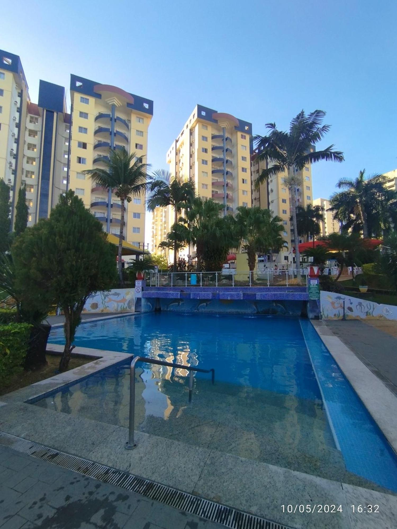 Sol Caldas *
